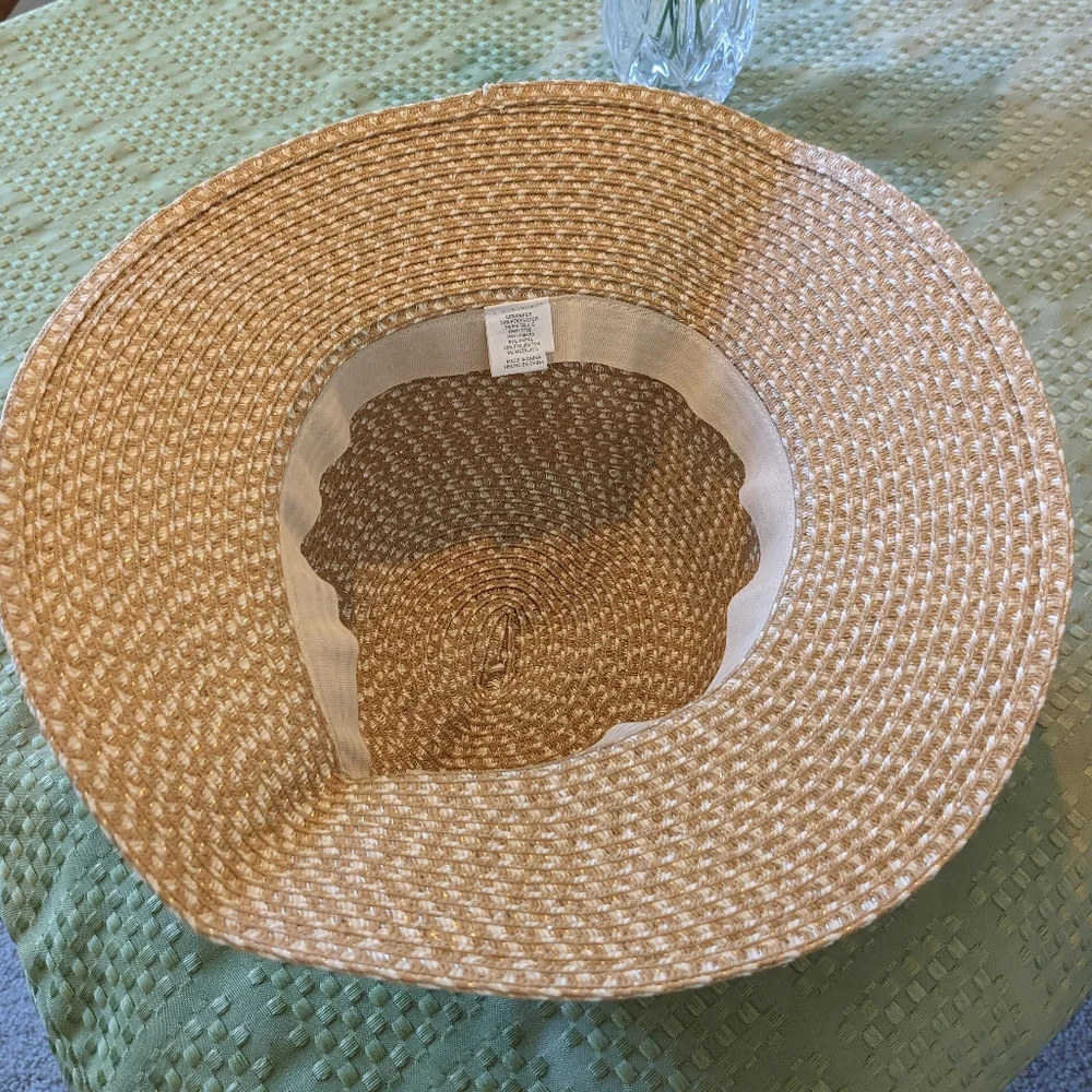Sun Hat Tan and Cream W/Gold Thread Foldable